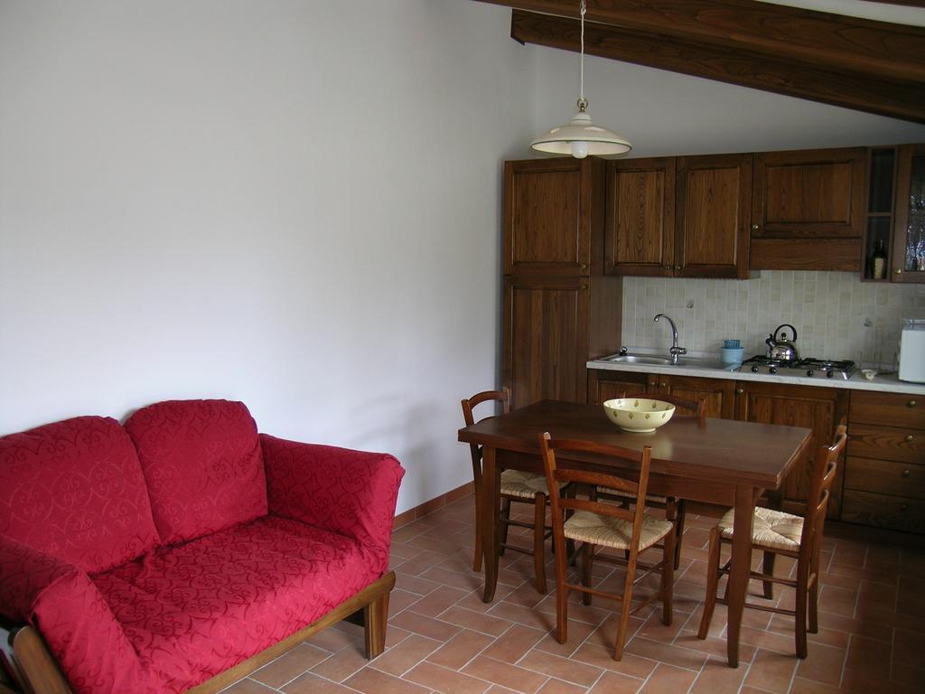 Agriturismo Podere Ossaia Cortona Pokój zdjęcie