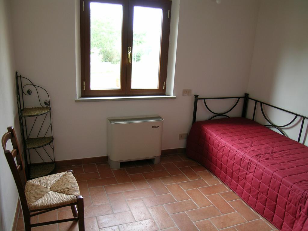Agriturismo Podere Ossaia Cortona Pokój zdjęcie