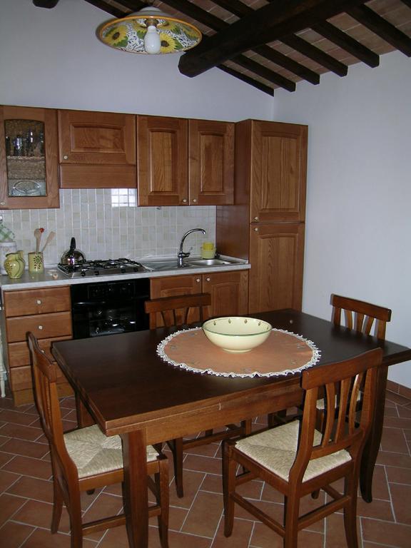 Agriturismo Podere Ossaia Cortona Pokój zdjęcie